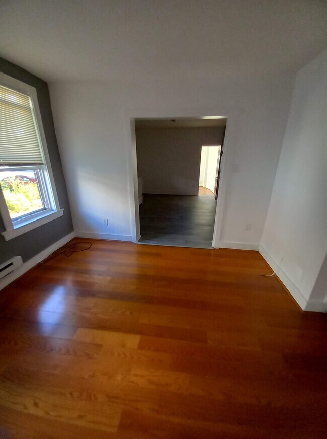Living / Dining - 1637 S 59th St