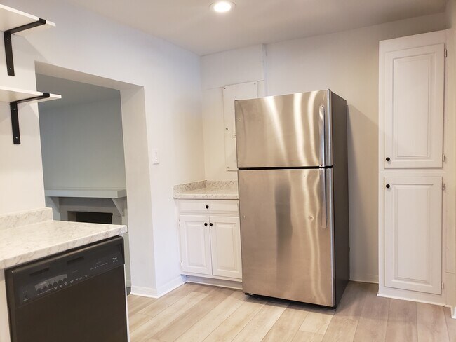 Foto del edificio - 612 E Oakwood St