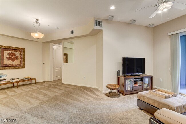 Building Photo - 56 E Serene Ave