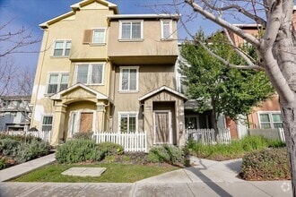 Building Photo - 1128 Campbell Ave