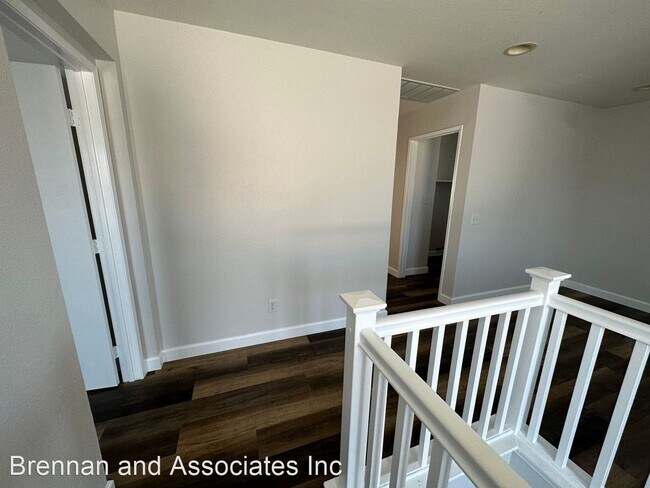Building Photo - 4 br, 2.5 bath House - 1277 Steiner Drive