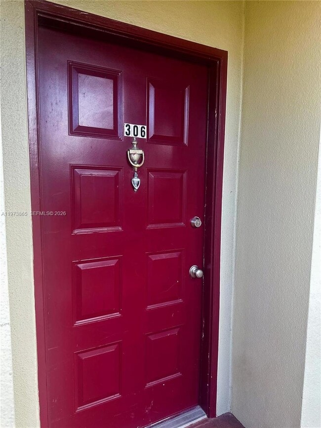 Foto del edificio - 12800 SW 7th Ct