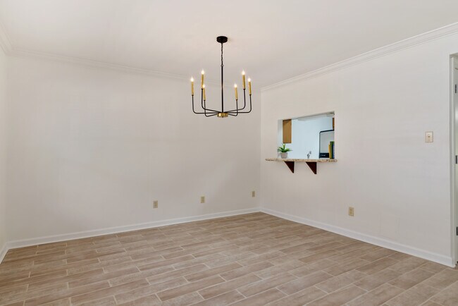 Dining Area - 112 Hillside Dr