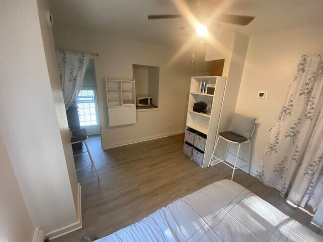 Foto del edificio - 799 Oakdale Ave