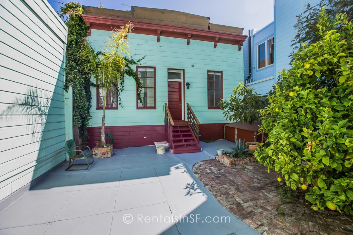 Primary Photo - 2859 Bush St