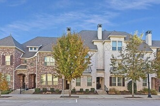 Building Photo - 6031 Page St