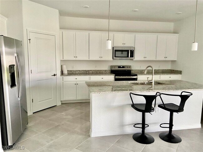 Building Photo - 14836 Palamos Cir