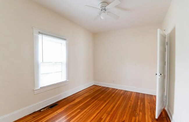 Foto del edificio - 1104 Tolleys Ln