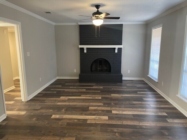 Foto del edificio - 325 Hackamore Trail