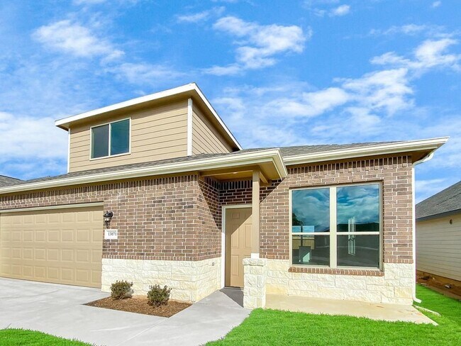 Foto del edificio - 13071 Clearview Dr