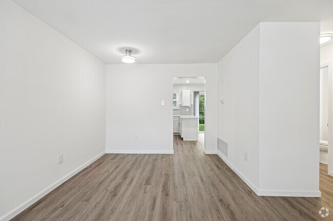 Aspen - 2 habitaciones, 1,5 baños - 1280 pies cuadrados - Comedor - Huntingdon Woods