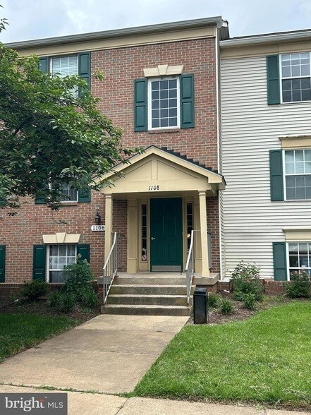 Building Photo - 1108 Huntmaster Terrace NE