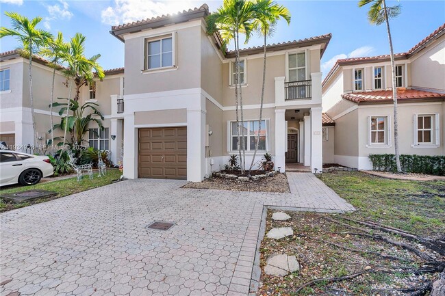 Foto del edificio - 8354 NW 142nd St