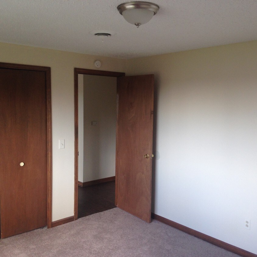 Oak Ridge Estates 72 Oakridge Dr West Seneca, NY Apartments for