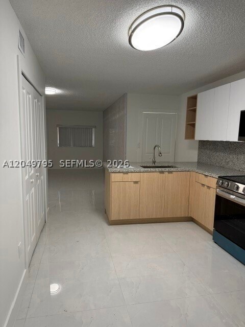 Building Photo - 3518 W 80th St