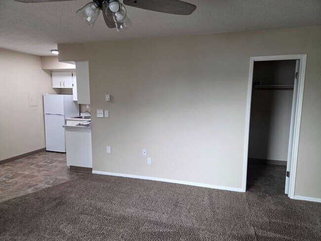 Foto del edificio - 613 SW 9th St
