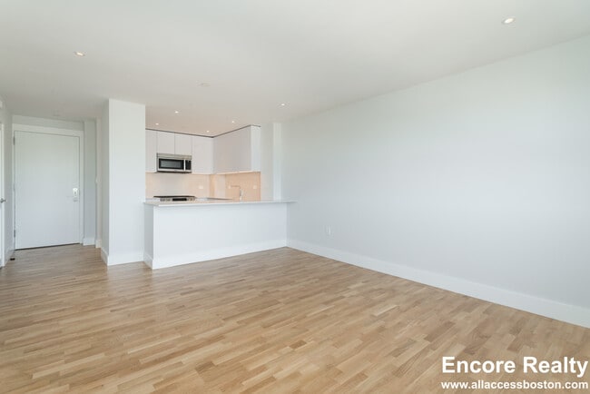 Building Photo - 1410 Columbia Rd