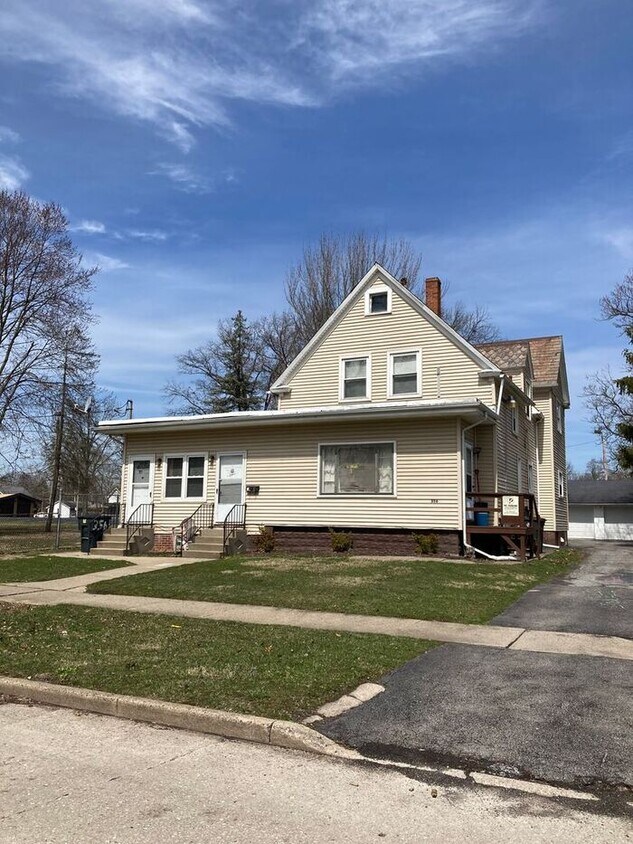 Foto principal - TWO BEDROOM APARTMENT WARREN OHIO