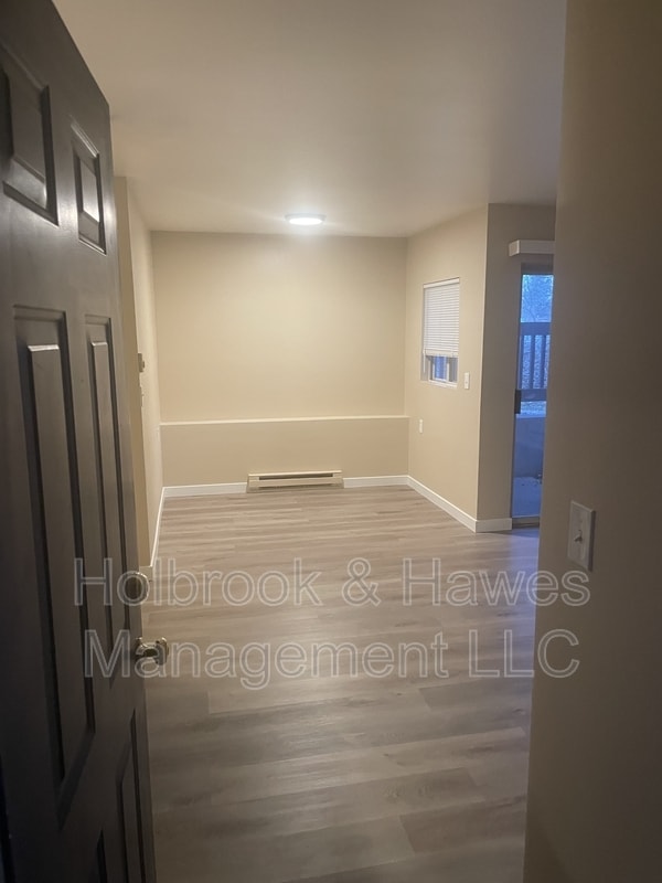 Building Photo - 4531 Boardwalk Dr