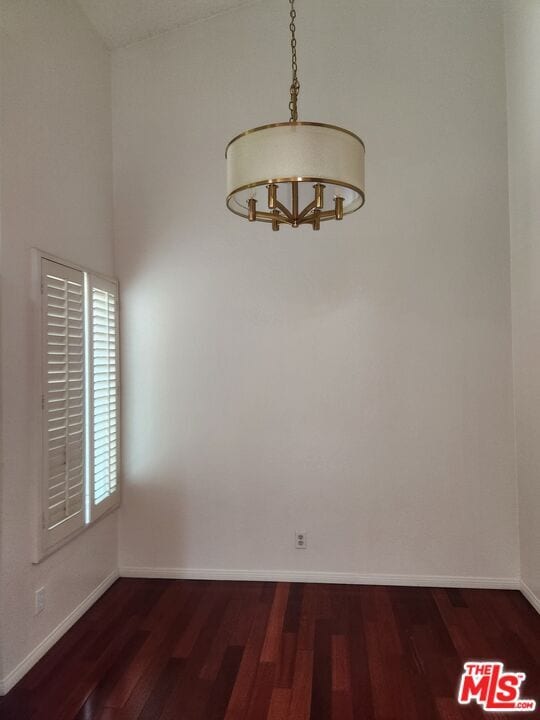 Building Photo - 3860 Amberly Dr