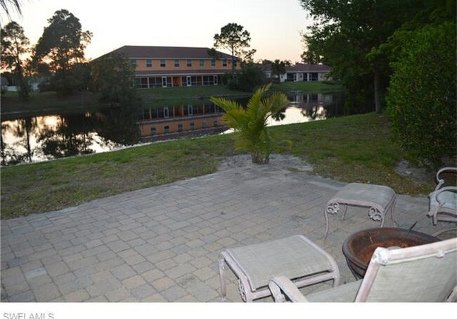Foto del edificio - 26560 Southern Pines Dr