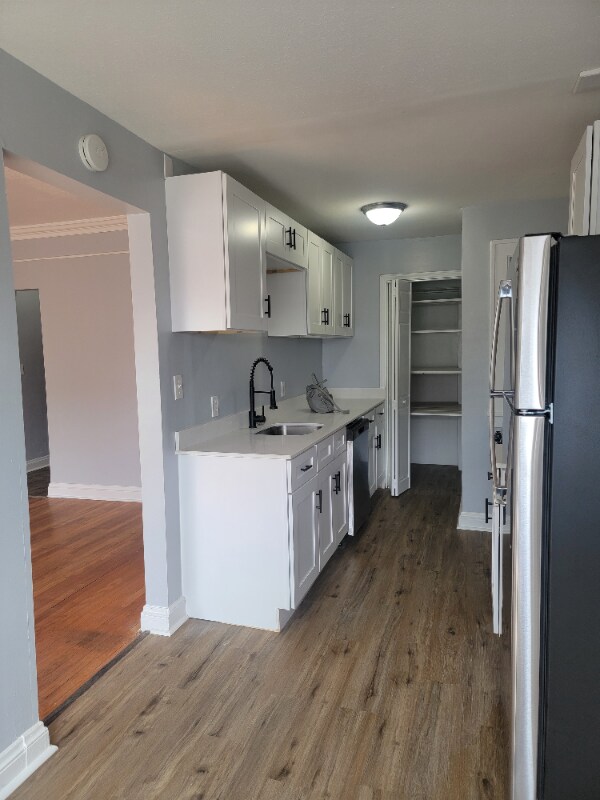 2006 Waterbury Rd Unit 6, Lakewood, OH 44107 Room for Rent in