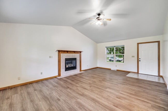 Building Photo - 212 Cavil Way