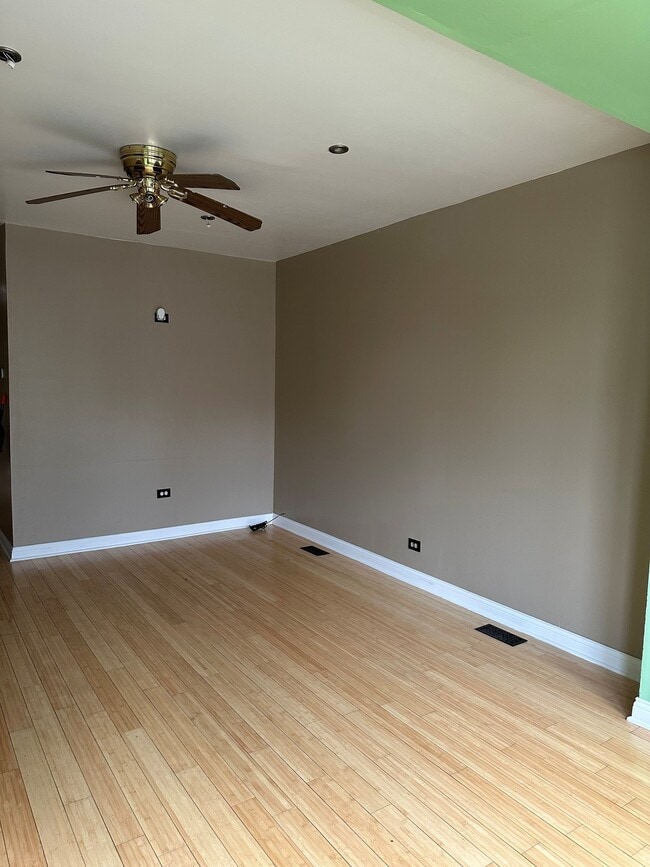 Photo - 2521 N Linder Ave Apartment