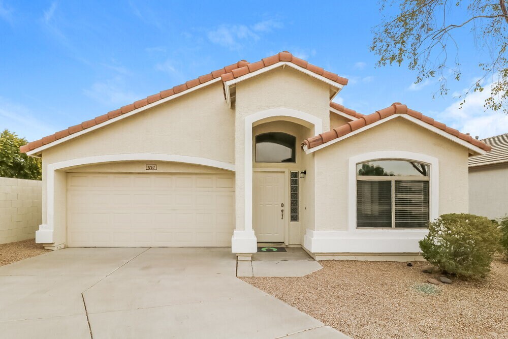 Foto principal - 1257 N 159th Ln