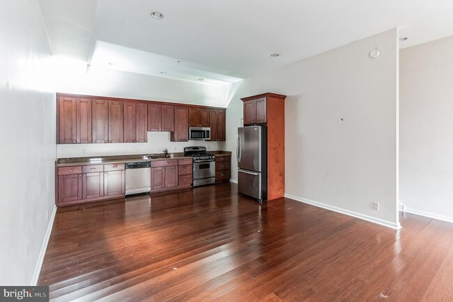 Foto del edificio - 2355 E York St