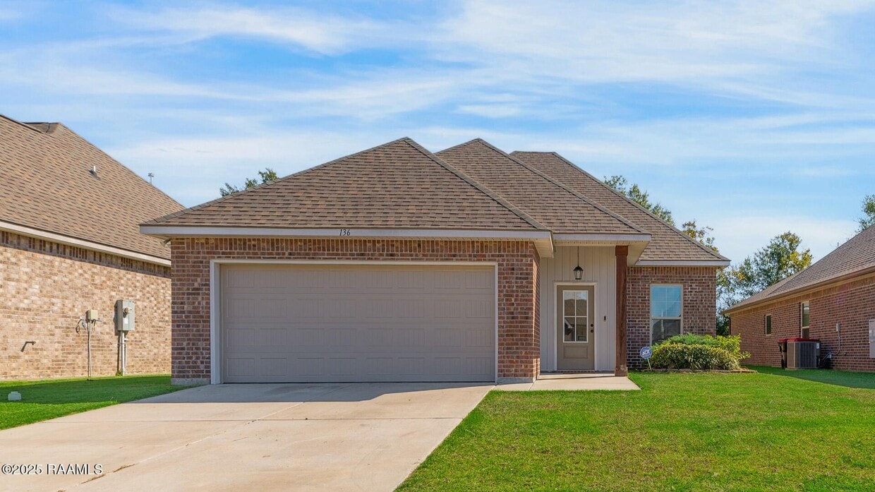 Primary Photo - 136 Lightbourne Dr