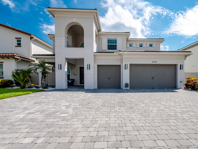 Building Photo - 9144 Greenspire Ln