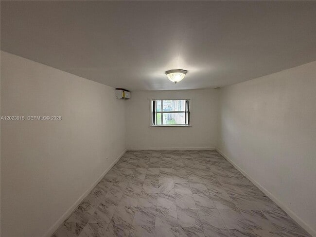 Foto del edificio - 3513 SW 4th St