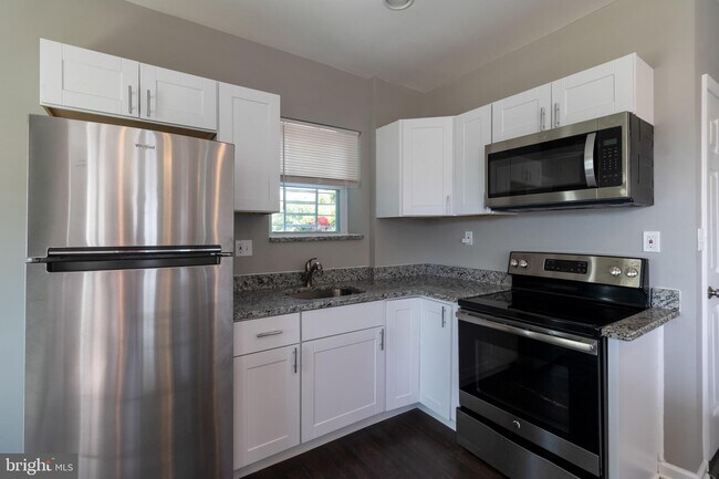 Building Photo - 5268 Cordelia Ave