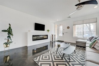 Building Photo - 5556 Dancing Fox Ct