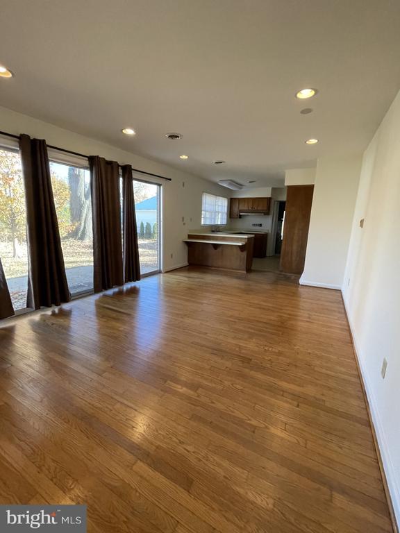 Foto del edificio - 312 Monroe Bay Ave