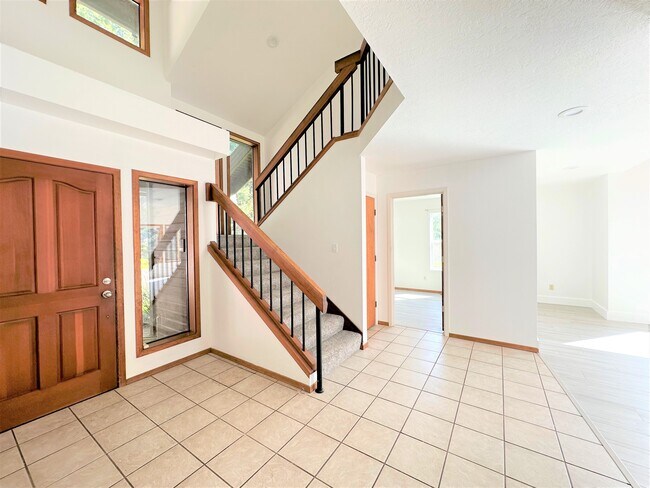 Foto del edificio - 17395 SW McCormick Hill Rd