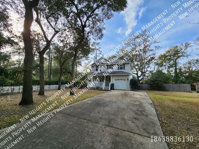 Foto del edificio - 3 bedroom home in great West Ashley!