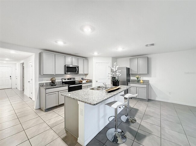 Foto del edificio - 16733 Parker River St