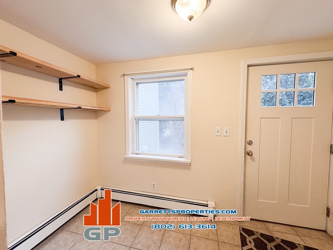 Foto del edificio - 4 Nashville Rd