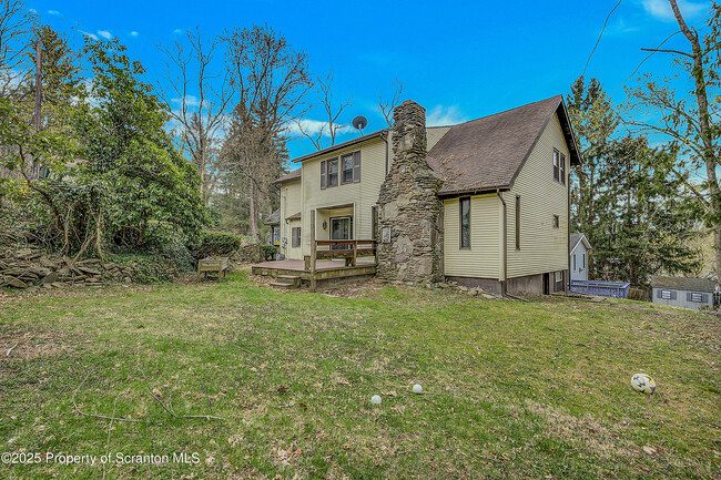 Foto del edificio - 213 Colburn Ave