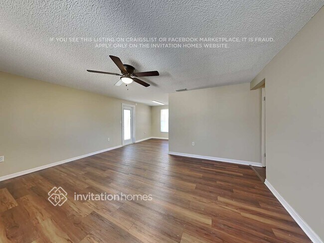 Foto del edificio - 311 48th St Ct W