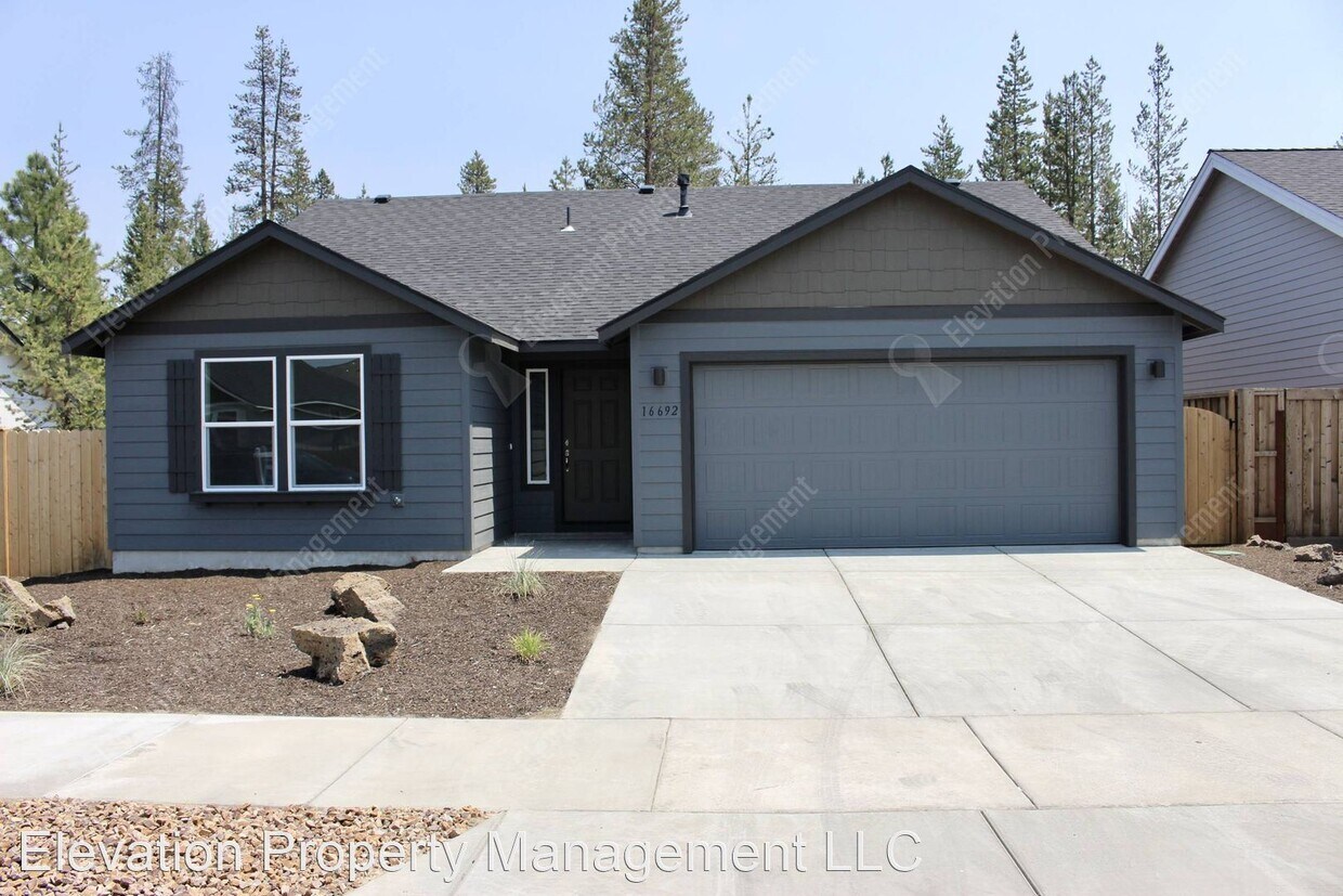 Primary Photo - 3 br, 2 bath House - 16692 Apache Tears Ct