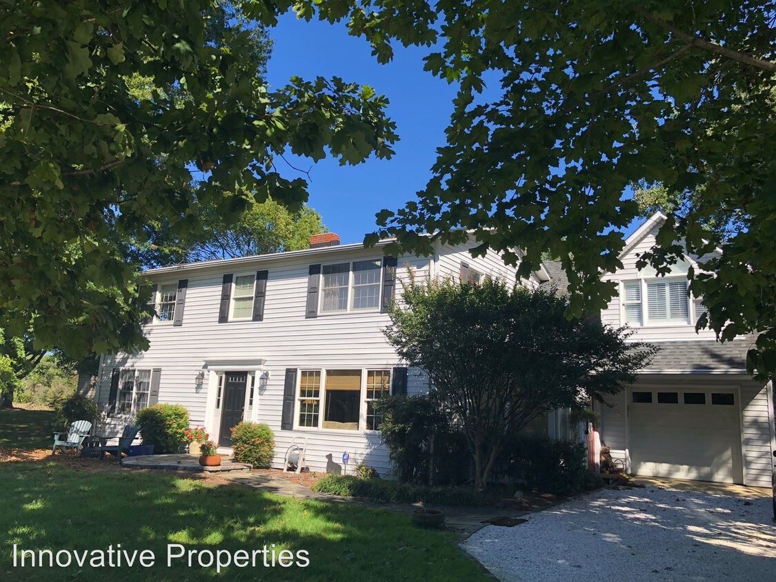 Primary Photo - 4 br, 3 bath House - 627 Harbor Drive