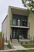 Building Photo - 9145 154 St NW
