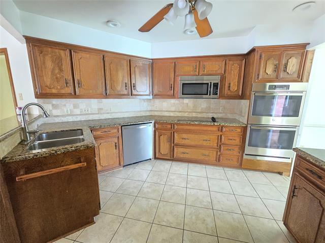 Building Photo - 1308 Northridge Dr