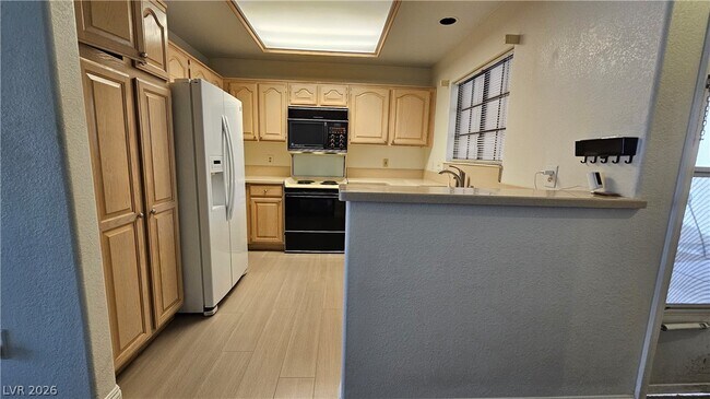 Foto del edificio - 2851 S Valley View Blvd