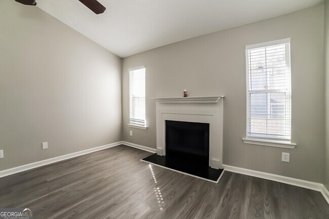 Foto del edificio - 1267 Larkwood Dr