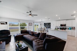 Building Photo - 3856 Treasure Oak Wy
