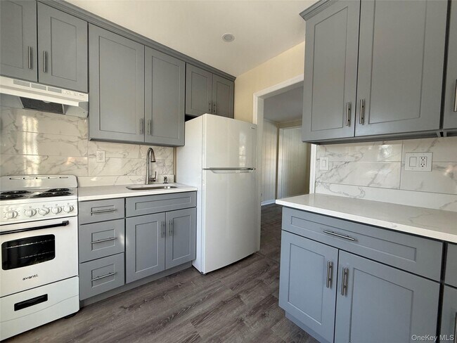 Foto del edificio - 6 Bayberry Ln